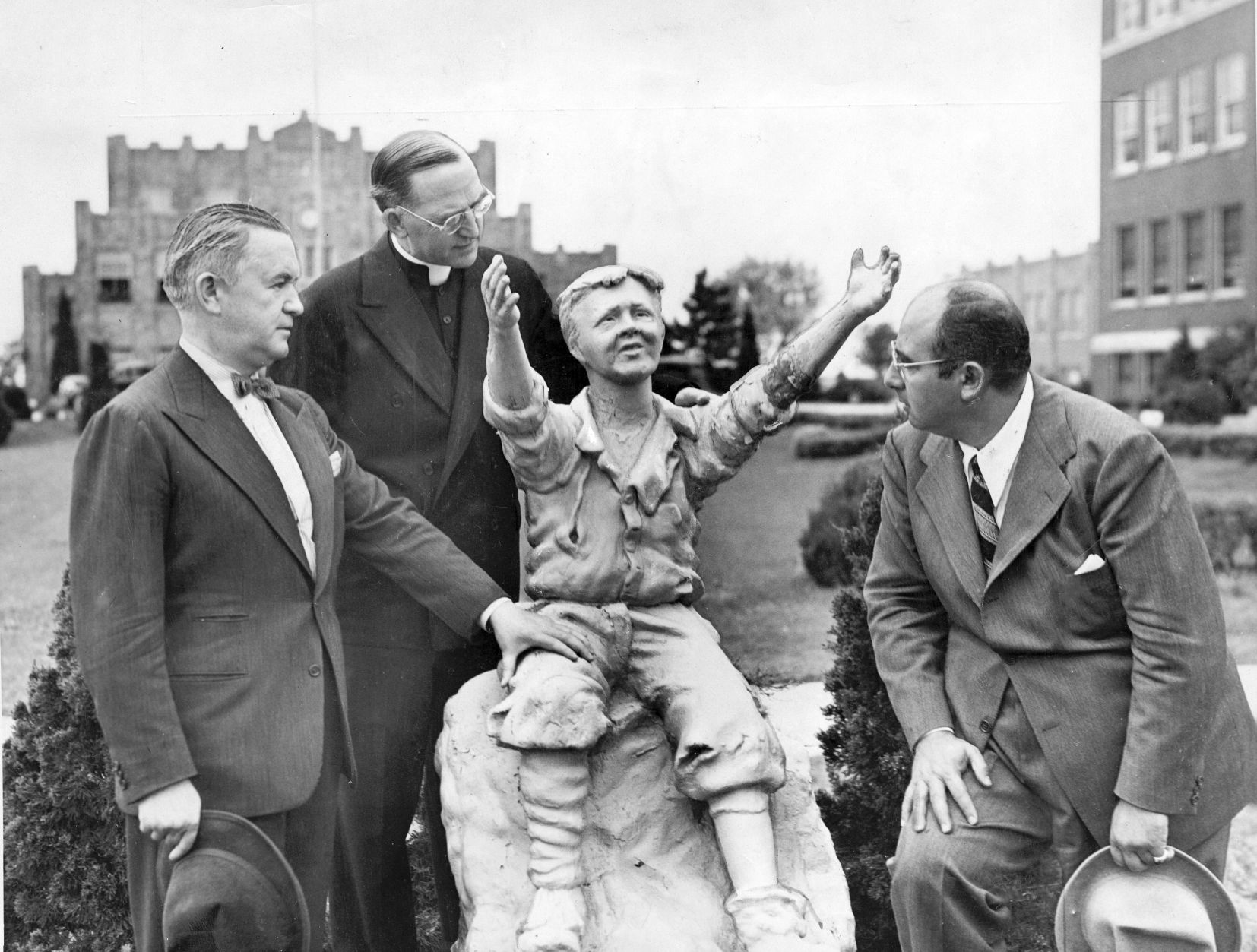 1938